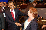 President Barack Obama and President Tarja Halonen shaking hands. Photo: Kari Mokko